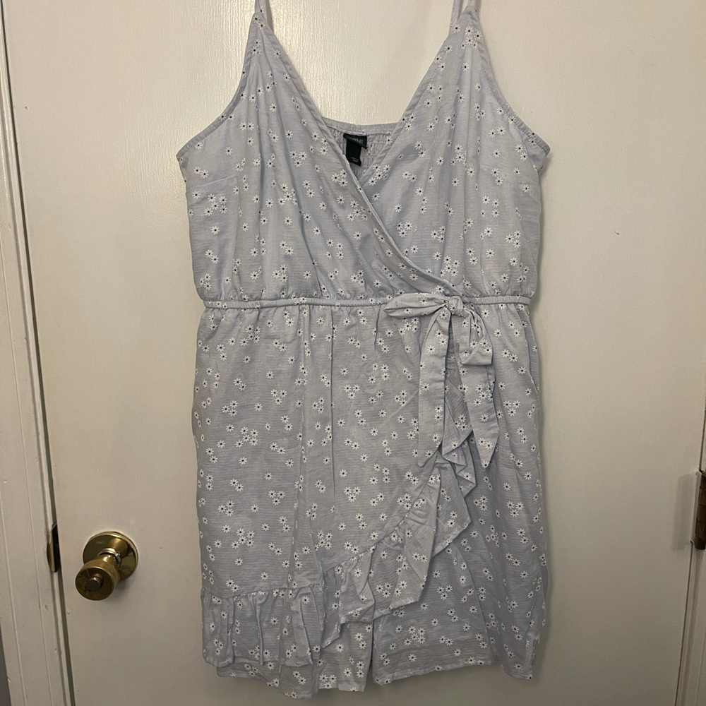 WHITE FLOWER ROMPER